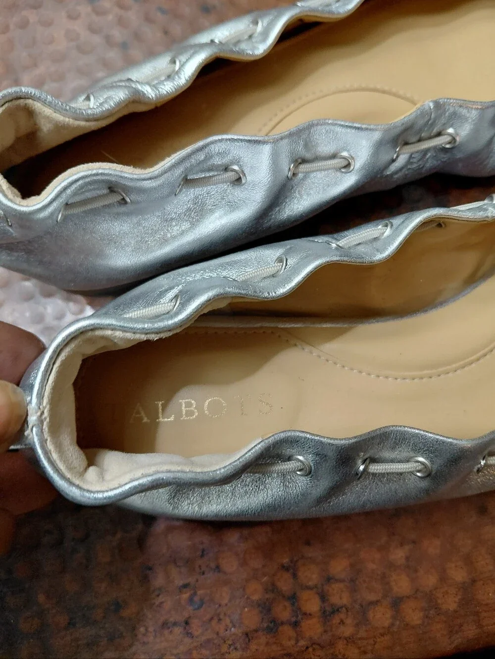 Talbots Sz. 6 Metallic Silver Leather Elastic Blair Ballet Flats